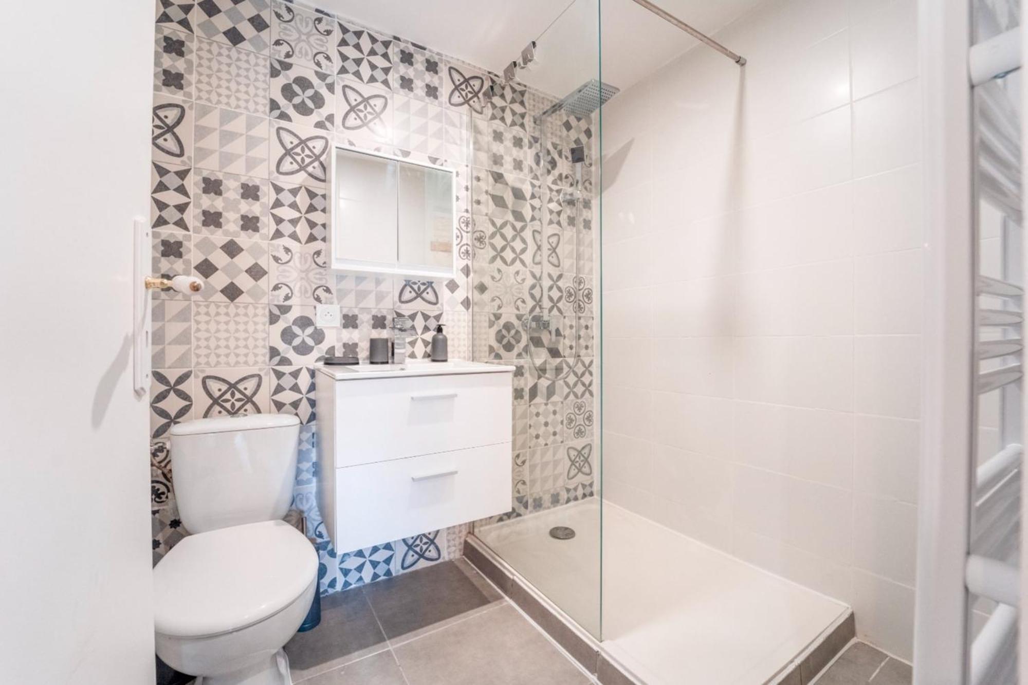 Atlas - Uno Apartment Saint-Thibery Luaran gambar
